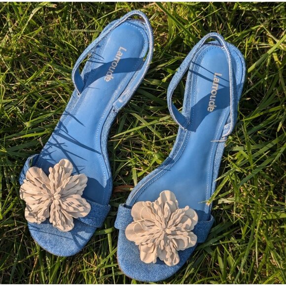 Larroude Hibiscus Slingback Flower Sandal in Denim Size 6 - Picture 12 of 12
